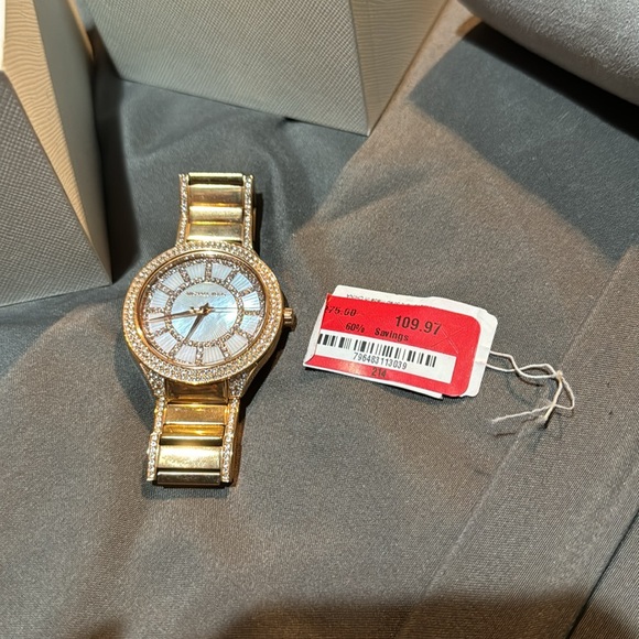 Michael Kors Watch - Picture 5 of 6